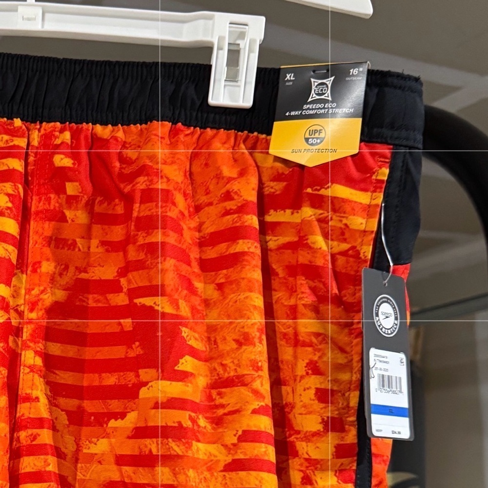 Speedo Mens XL 4-way comfort stretch - Picture 2 of 5